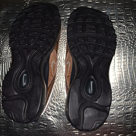 Air maxx 97s copper size 7 womens - Picture 2 of 5